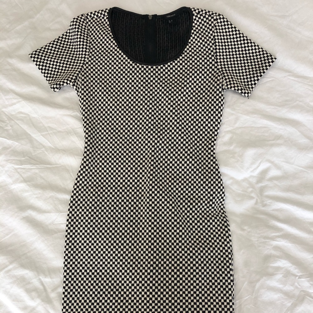 🍓Black and White Mini Dress